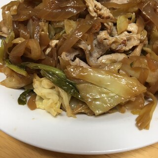 豚肉とキャベツと大根の葉っぱの野菜炒め(*^^*)